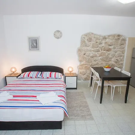 Centar Nina Apartament Split